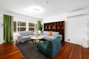 Best Value 4Beds Home Near Shops, Cafes and Forest